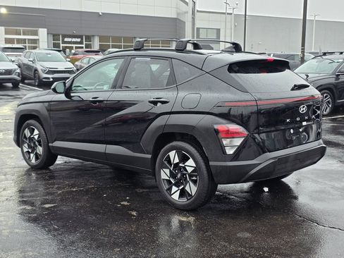 Used 2025 Hyundai Kona SEL image 3