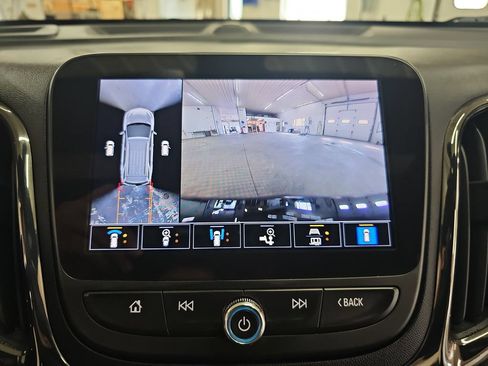 Used 2022 Chevrolet Equinox RS w/ Infotainment Package AWD/4WD image 25