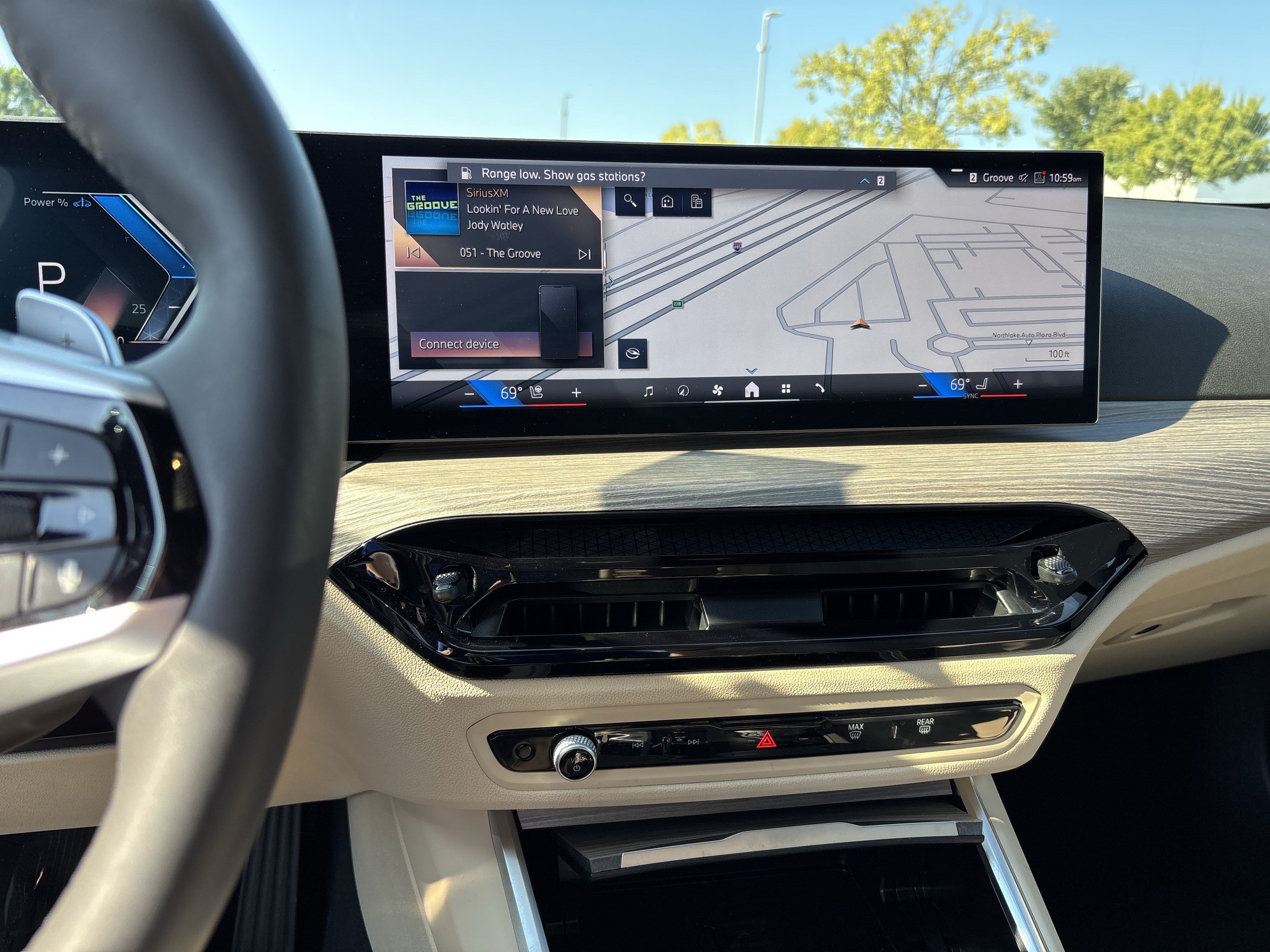 Certified 2025 BMW 330i Sedan RWD image 31