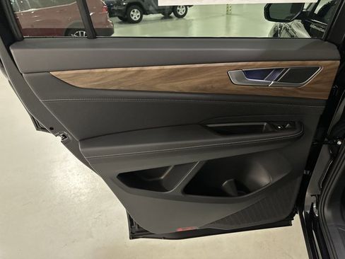 New 2026 Volkswagen Atlas SE image 23