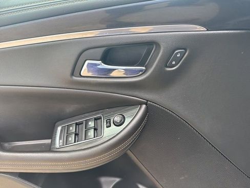 Used 2019 Chevrolet Impala LT image 14