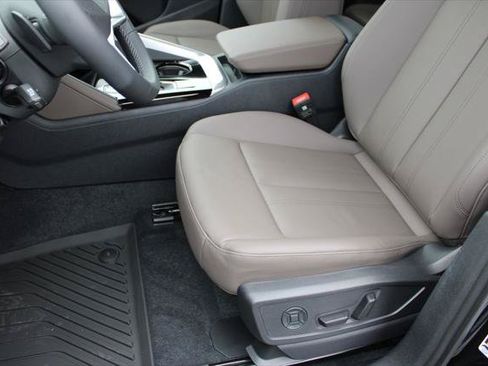 Certified 2025 Audi Q5 Premium w/ Convenience Package AWD/4WD image 24