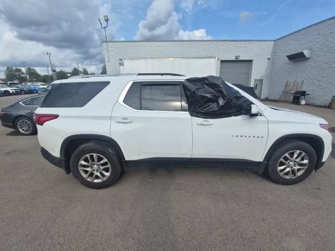 Used 2018 Chevrolet Traverse LT AWD/4WD image 3