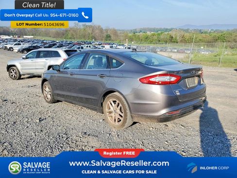 Used 2013 Ford Fusion SE FWD image 3