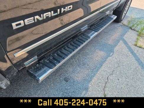 Used 2017 GMC Sierra 2500 Denali w/ Duramax Plus Package AWD/4WD image 19