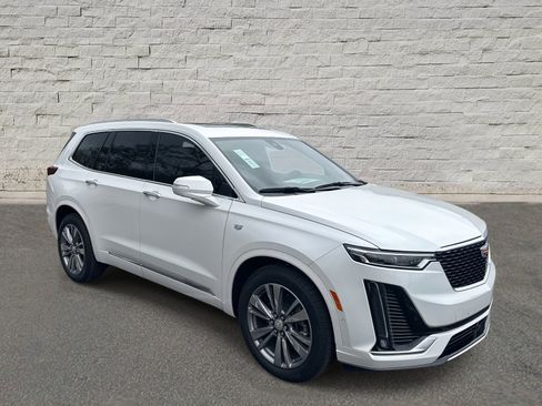 New 2025 Cadillac XT6 Premium Luxury w/ Platinum Package image 7