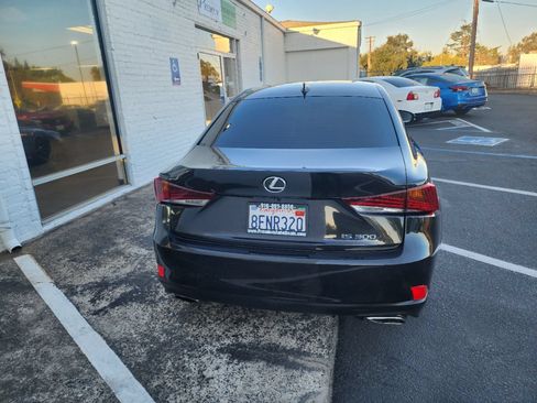 Used 2018 Lexus IS 300 RWD image 3