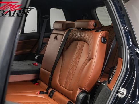 Used 2023 BMW X7 M60i w/ Executive Package image 44