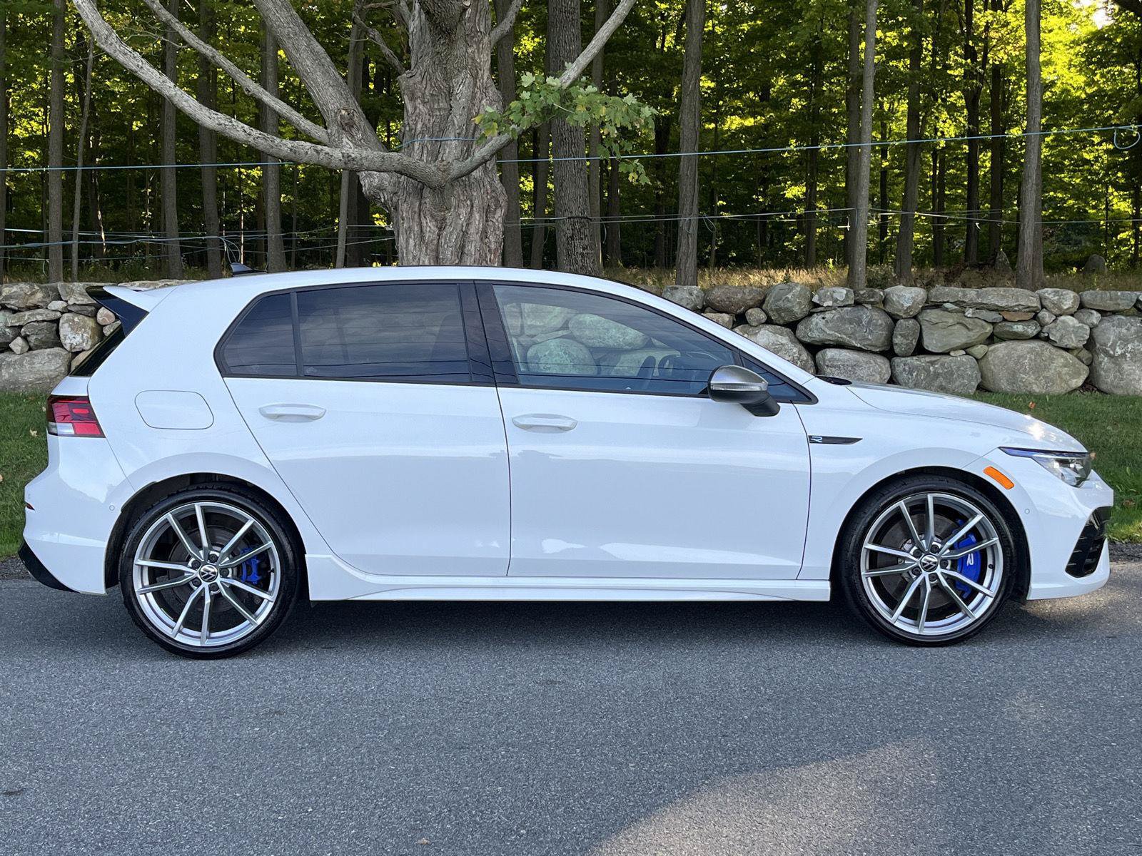 Used 2024 Volkswagen Golf R AWD/4WD image 2