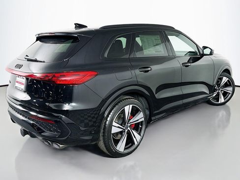 New 2026 Audi SQ5 Premium Plus AWD/4WD image 13