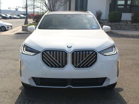 New 2026 BMW X3 xDrive30 w/ Convenience Package image 2