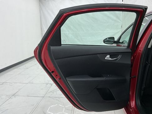 Used 2020 Kia Forte LXS FWD image 26