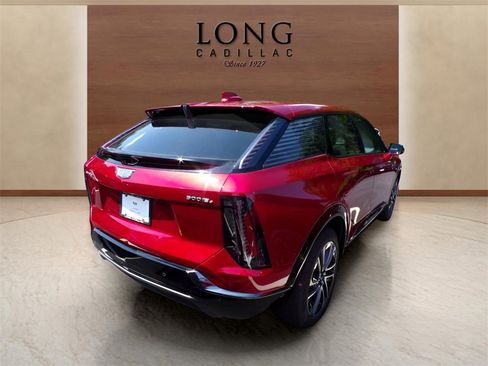 New 2025 Cadillac Optiq Sport 2 image 5