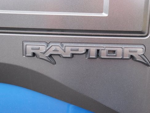 Used 2017 Ford F150 Raptor w/ Equipment Group 802A Luxury image 6