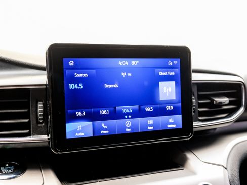 Used 2020 Ford Explorer XLT w/ Equipment Group 202A RWD image 22