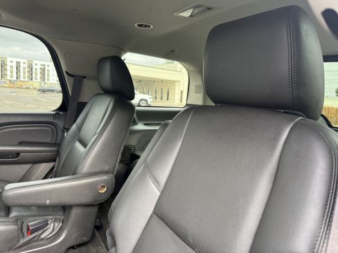 Used 2013 GMC Yukon Denali AWD/4WD image 16