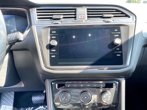 Used 2024 Volkswagen Tiguan S image 12