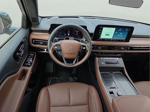 New 2026 Lincoln Aviator Reserve image 11