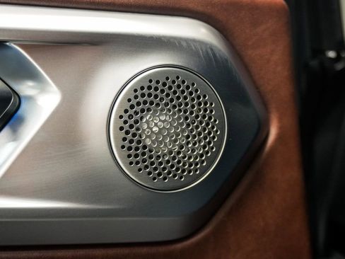 Used 2024 BMW XM image 11