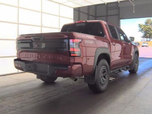 Used 2025 Nissan Frontier PRO-4X AWD/4WD image 5