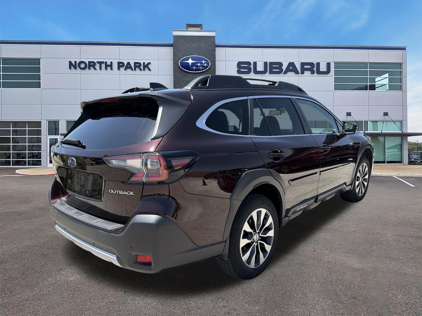 Used 2024 Subaru Outback Limited AWD/4WD image 3