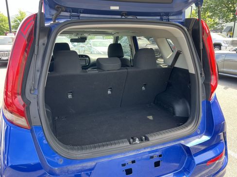Used 2021 Kia Soul GT-Line FWD image 23