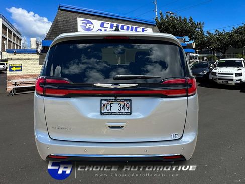 Used 2026 Chrysler Pacifica Select FWD image 7