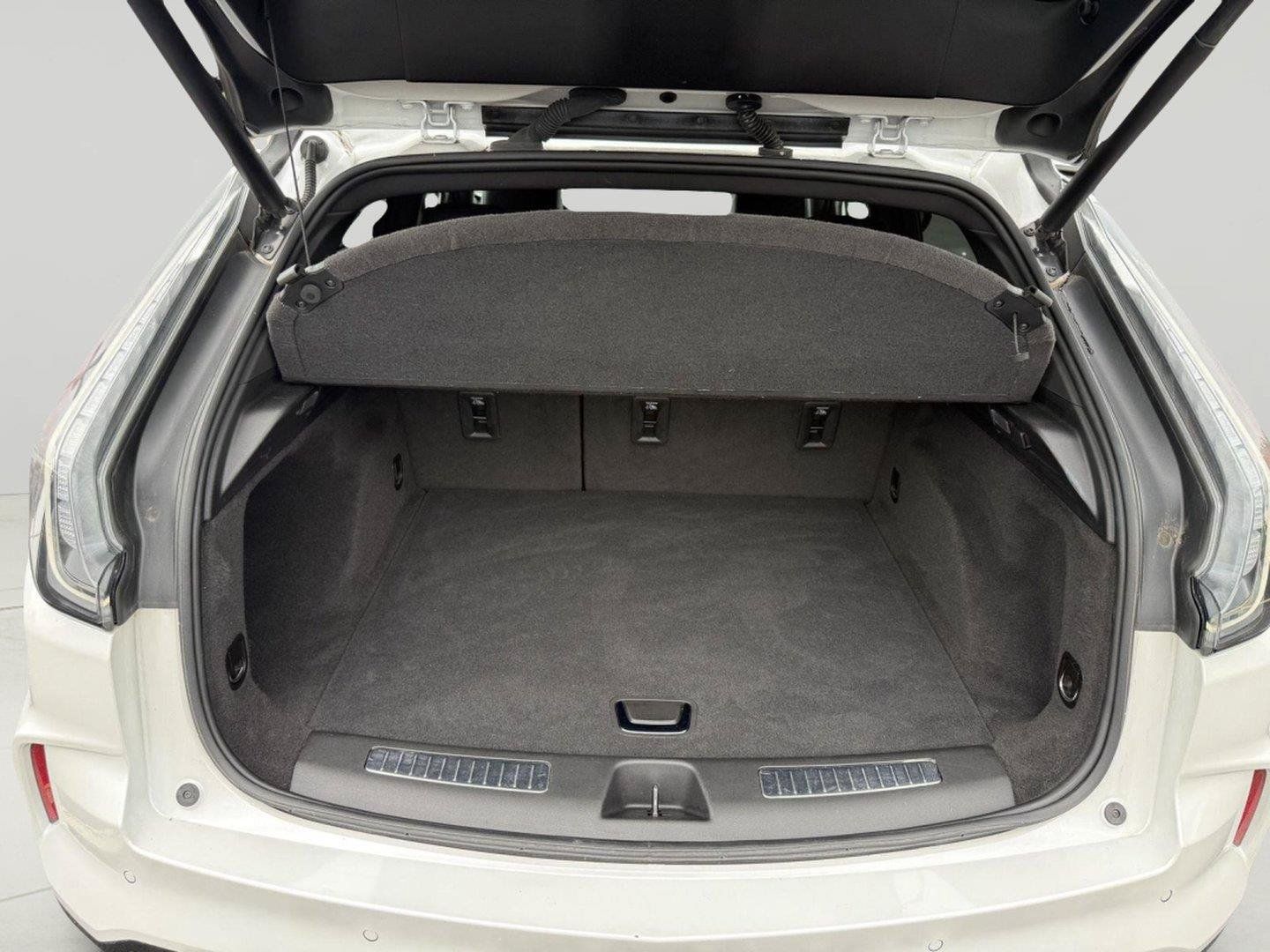 Used 2024 Cadillac XT4 Sport AWD/4WD image 26