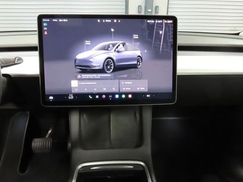 Used 2023 Tesla Model Y Long Range image 22