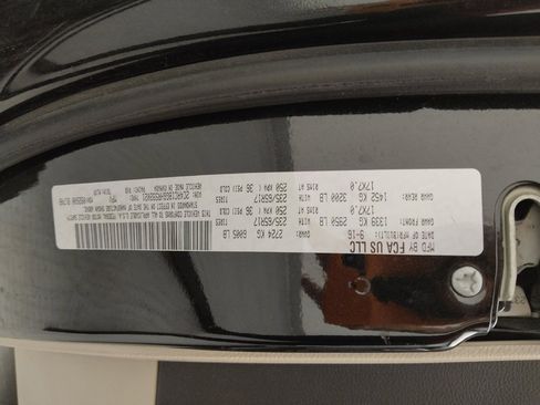Used 2017 Chrysler Pacifica Touring-L FWD image 33