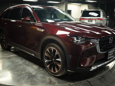 Used 2024 MAZDA CX-90 Plug-In Hybrid w/ Premium Pkg AWD/4WD image 5