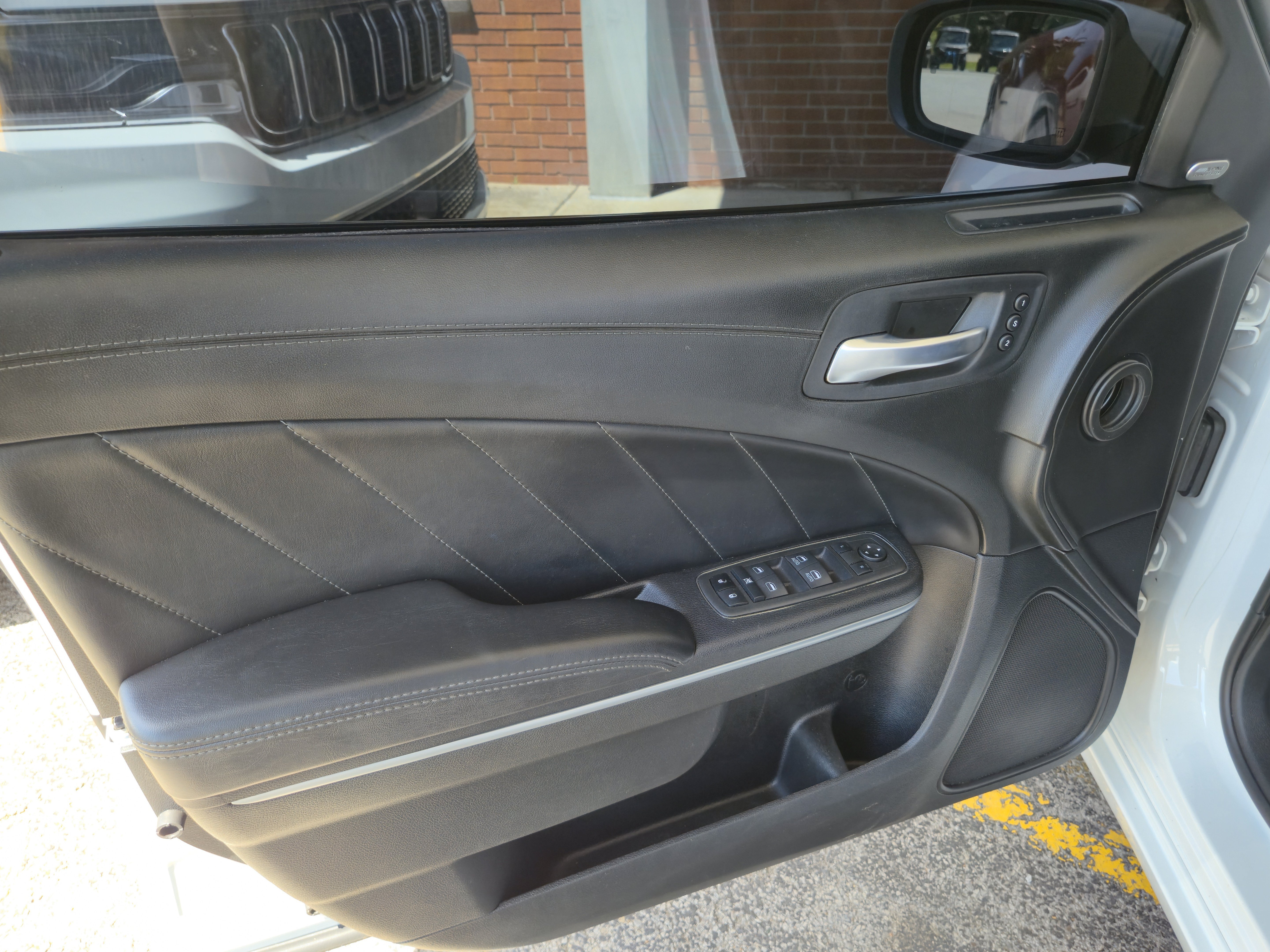 Used 2022 Dodge Charger SXT w/ Plus Group RWD image 42