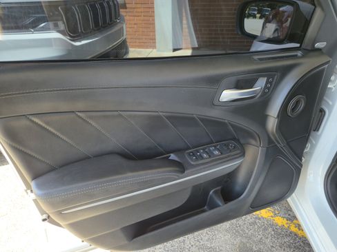 Used 2022 Dodge Charger SXT w/ Plus Group RWD image 42