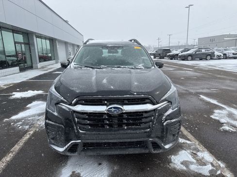 Used 2023 Subaru Ascent image 10