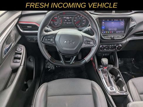 Used 2023 Chevrolet TrailBlazer RS w/ Sun and Liftgate Package FWD image 14