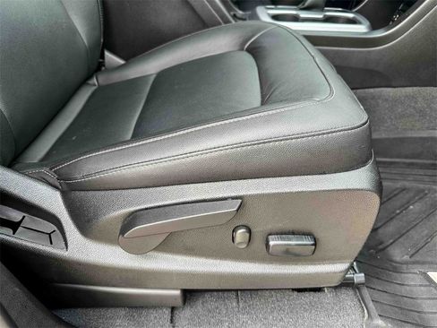 Used 2022 Chevrolet Colorado ZR2 image 24