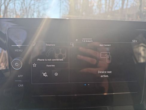 Used 2025 Volkswagen Jetta Sport image 21