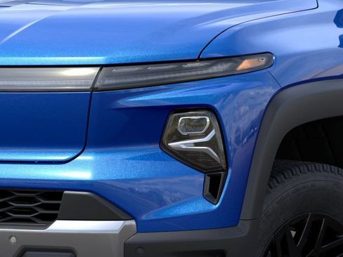 New 2026 Chevrolet Silverado EV LT w/ Plus Package AWD/4WD image 11