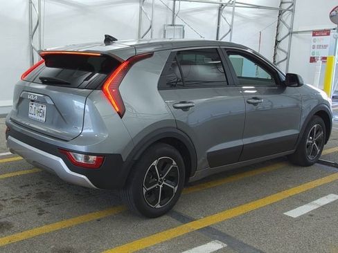 Used 2026 Kia Niro LX FWD image 3