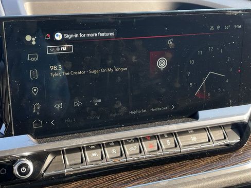 Used 2023 GMC Sierra 1500 SLE image 13