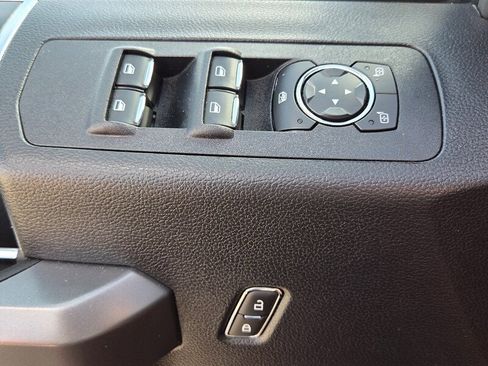 Used 2020 Ford F150 XLT w/ Equipment Group 302A Luxury image 17