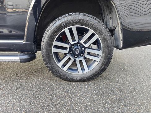 Used 2017 Toyota 4Runner Limited image 18