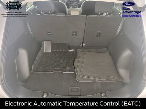 Certified 2022 Ford Escape SE w/ Cold Weather Package FWD image 16