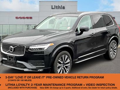 Used 2022 Volvo XC90 T6 Momentum w/ Climate Package