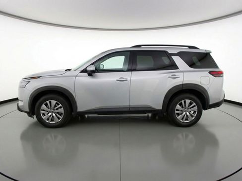 Used 2025 Nissan Pathfinder SV AWD/4WD image 5