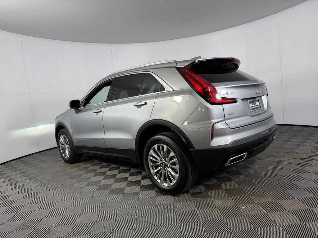 Used 2024 Cadillac XT4 Premium Luxury AWD/4WD image 10