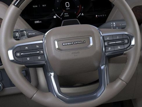 New 2026 GMC Yukon Denali w/ Denali Reserve Package AWD/4WD image 19