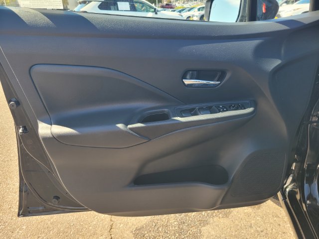 Certified 2025 Nissan Versa SV FWD image 18