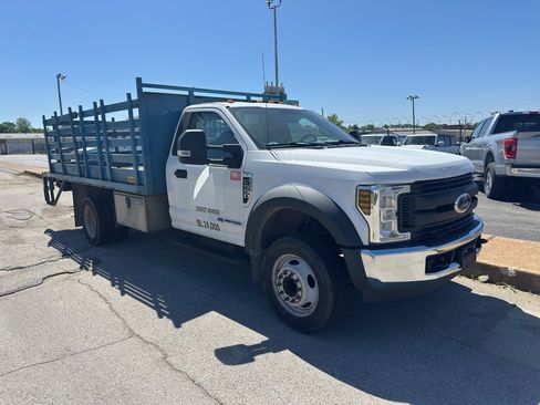 Used 2019 Ford F550 2WD Regular Cab Super Duty image 4