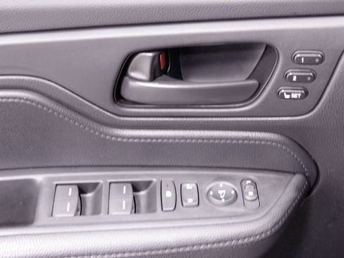 Certified 2024 Honda Odyssey EX-L image 27